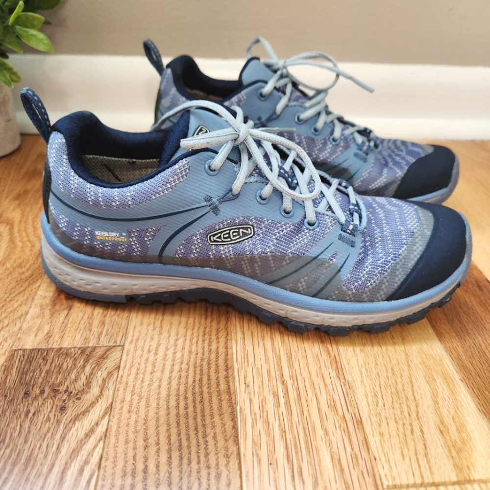 Keen Terradora Womens Waterproof Hiking Shoe - Picture 2 of 11